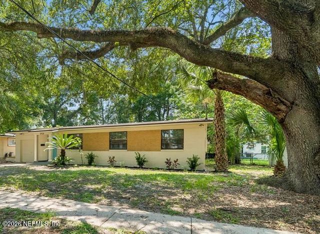 2926 SEARCHWOOD Drive, Jacksonville, FL 32277