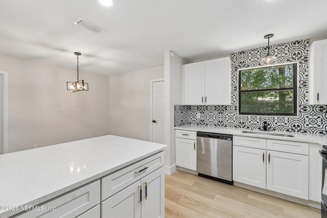 2926 SEARCHWOOD Drive, Jacksonville, FL 32277