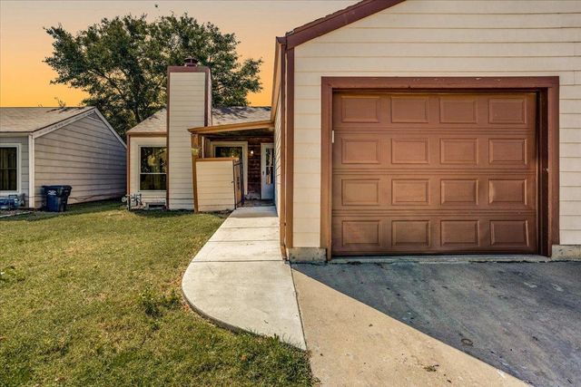 5213 E 20th St, Wichita, KS 67208