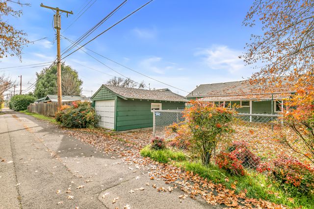 641 S Ivy Street, Medford, OR 97501
