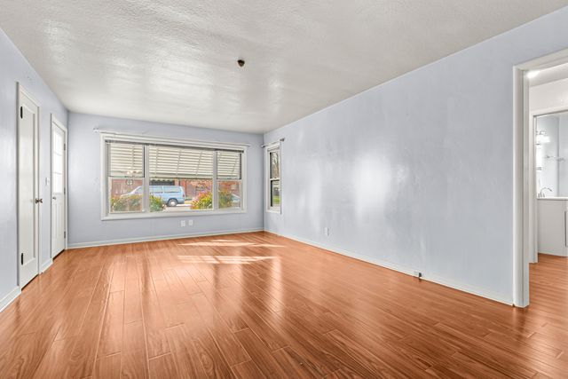 641 S Ivy Street, Medford, OR 97501