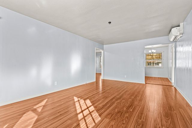 641 S Ivy Street, Medford, OR 97501