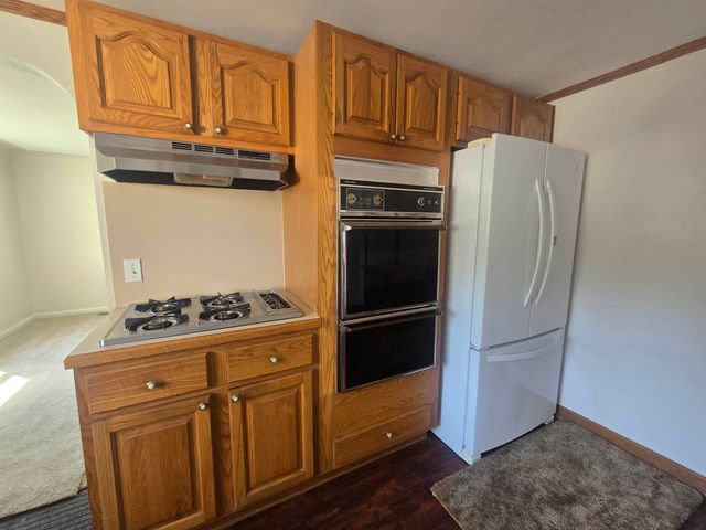 2261 Bradford Drive, Grand Blanc Twp, MI 48507