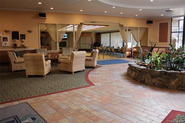 486 Daryl Drive 486, Medford, NY 11763