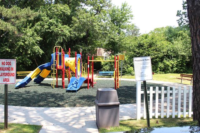 486 Daryl Drive 486, Medford, NY 11763