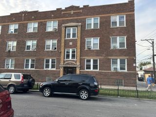 4054 W Dickens Avenue 1B, Chicago, IL 60639