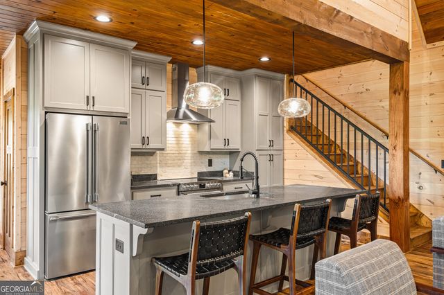 15662 Highway 197 N, Clarkesville, GA 30523