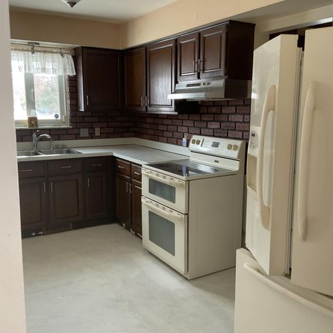 42950 Bemis Road, Van Buren Twp, MI 48111