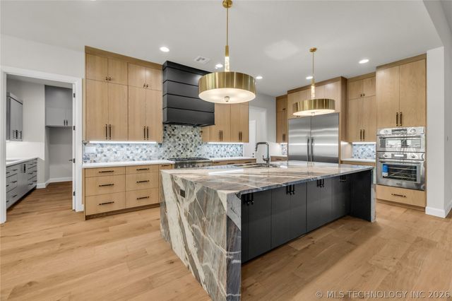 6037 E 119th Place, Tulsa, OK 74137