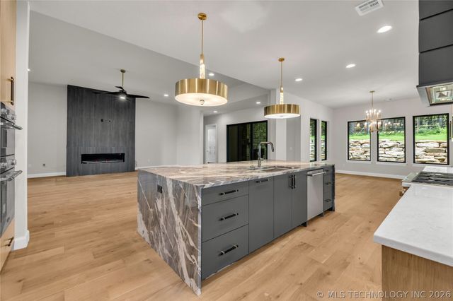 6037 E 119th Place, Tulsa, OK 74137