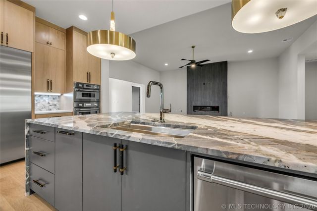 6037 E 119th Place, Tulsa, OK 74137