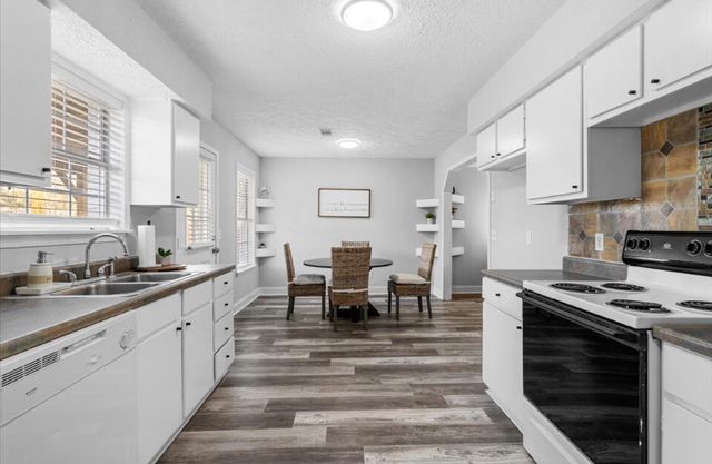 108 Kadens Kove, Magee, MS 39111