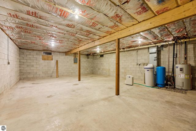 3862 N Trillium Drive, Leland, MI 49654