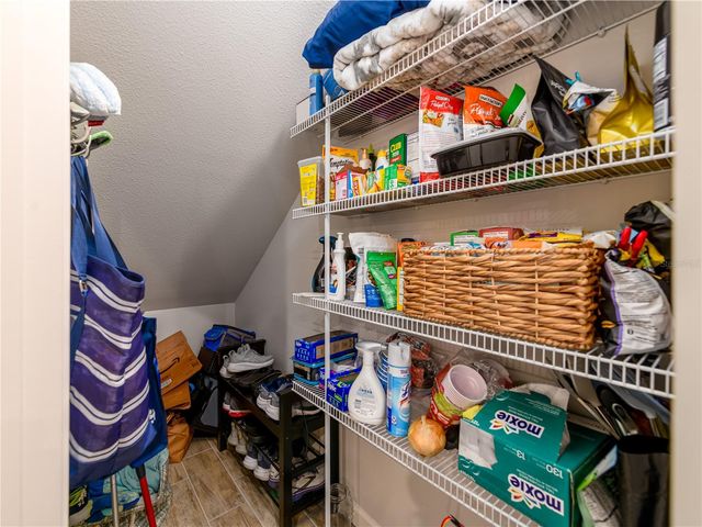 19319 BLUE POND DRIVE 22, Lutz, FL 33558