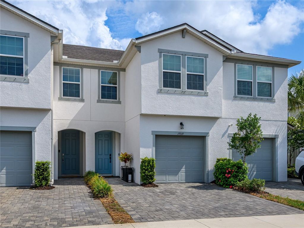 19319 BLUE POND DRIVE 22, Lutz, FL 33558