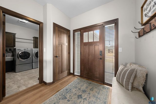 3833 S Attalia Ct Court, Sioux Falls, SD 57110