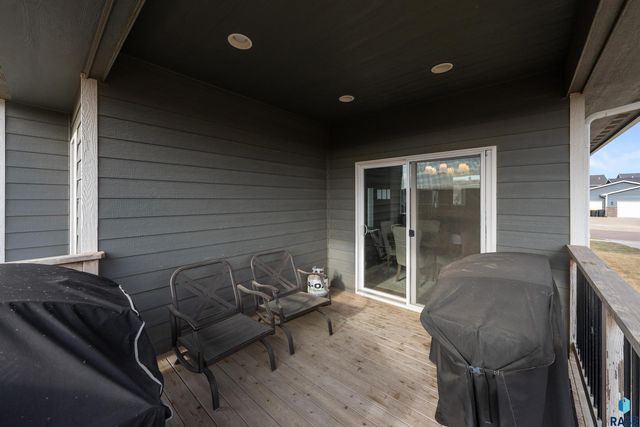 3833 S Attalia Ct Court, Sioux Falls, SD 57110