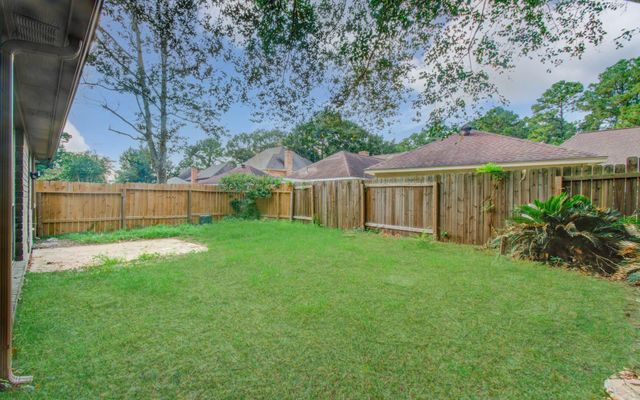 5803 Forest Timbers Dr, Humble, TX 77346