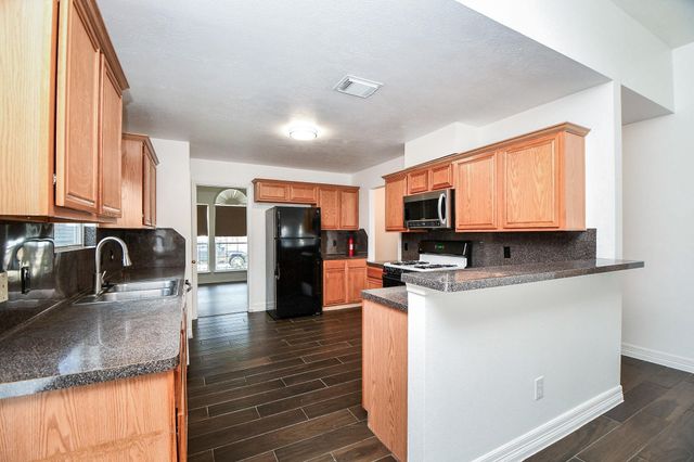 9039 Martin Heights Drive, Houston, TX 77031