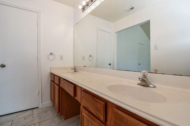 9039 Martin Heights Drive, Houston, TX 77031