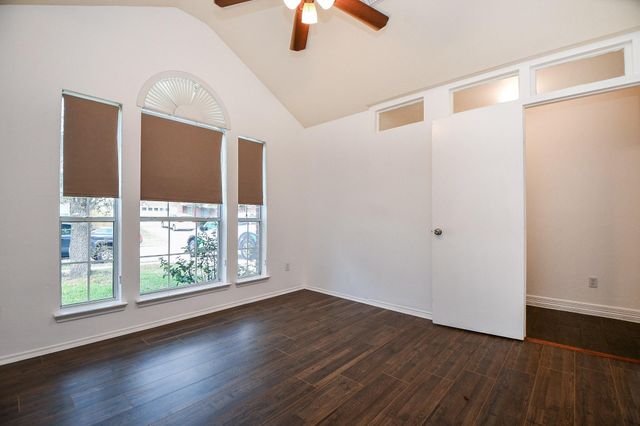 9039 Martin Heights Drive, Houston, TX 77031