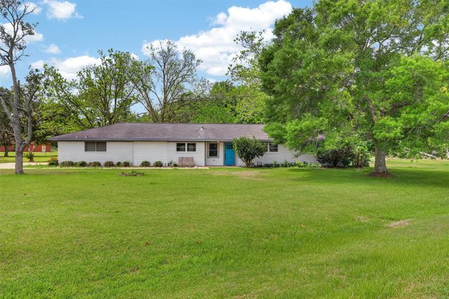 379 Hale Road, Bay City, TX 77414