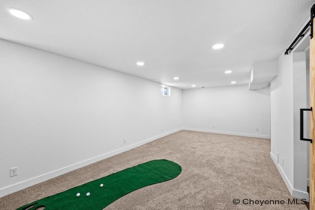 5048 REDMOND RD, Cheyenne, WY 82009