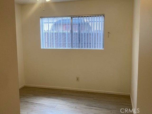 1049 Hewitt, San Fernando, CA 91340
