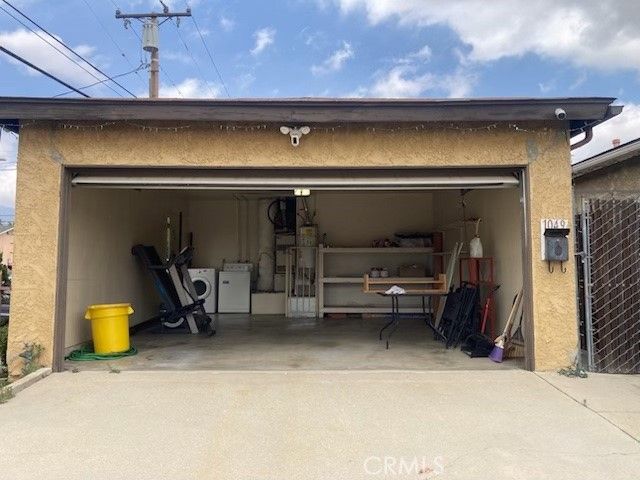 1049 Hewitt, San Fernando, CA 91340