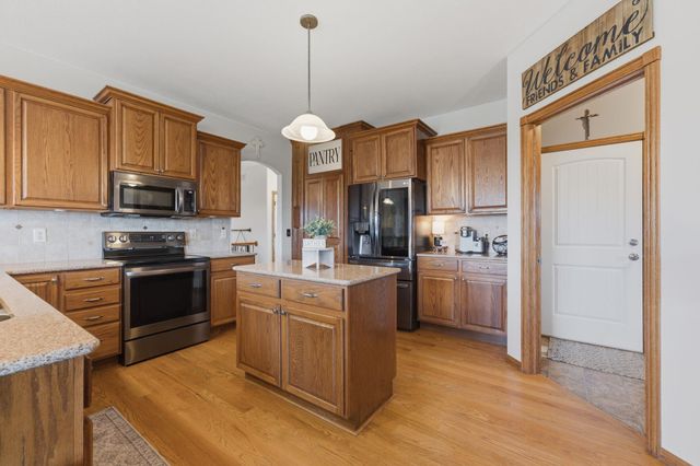 3140 N Lombard Ct, Wichita, KS 67223