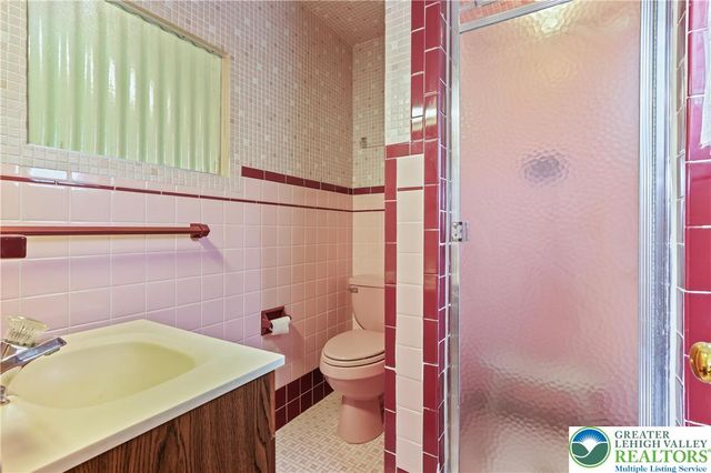 3319 Birch Avenue, South Whitehall Twp, PA 18103