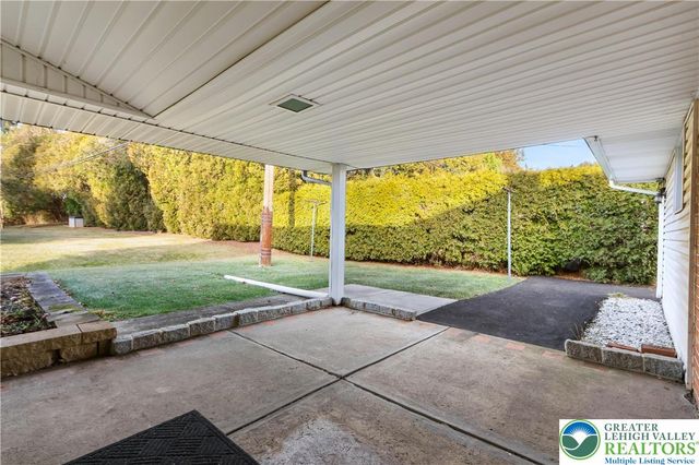 3319 Birch Avenue, South Whitehall Twp, PA 18103