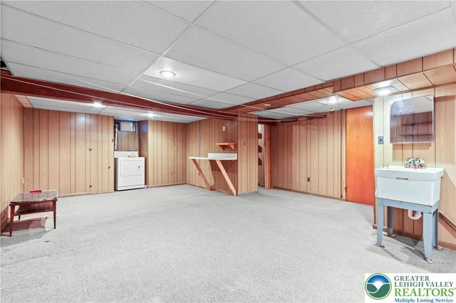 3319 Birch Avenue, South Whitehall Twp, PA 18103