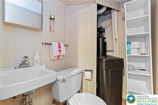 3319 Birch Avenue, South Whitehall Twp, PA 18103