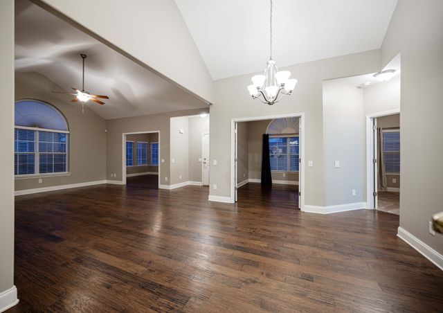 2362 Bridgeway St, Murfreesboro, TN 37128