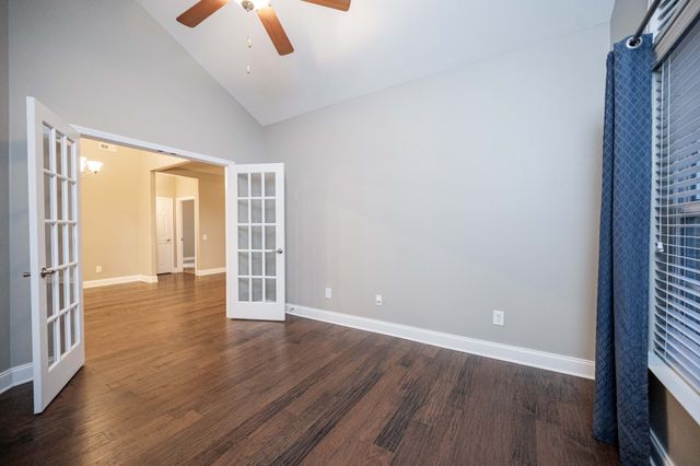 2362 Bridgeway St, Murfreesboro, TN 37128