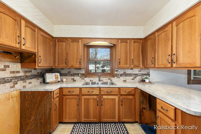 3535 Bromley Drive, Grand Rapids, MI 49508