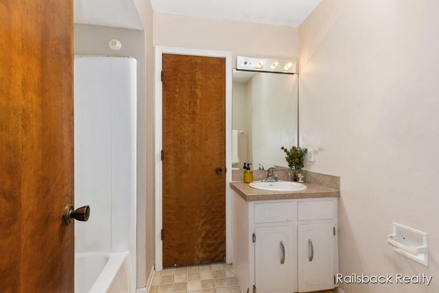 3535 Bromley Drive, Grand Rapids, MI 49508