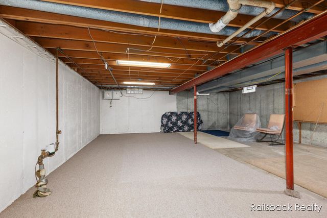 3535 Bromley Drive, Grand Rapids, MI 49508