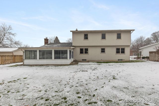 3535 Bromley Drive, Grand Rapids, MI 49508