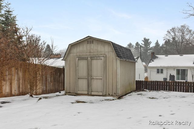 3535 Bromley Drive, Grand Rapids, MI 49508