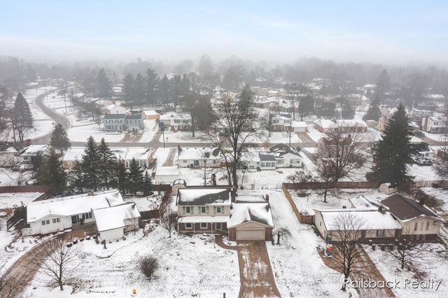 3535 Bromley Drive, Grand Rapids, MI 49508