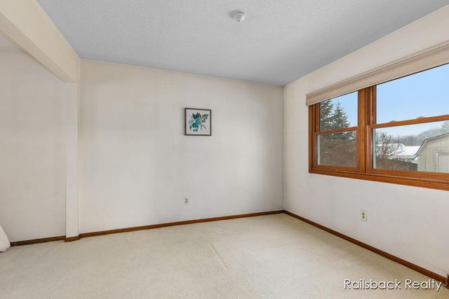 3535 Bromley Drive, Grand Rapids, MI 49508