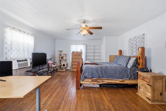 1503 W 10th Street, Mcgregor, TX 76657