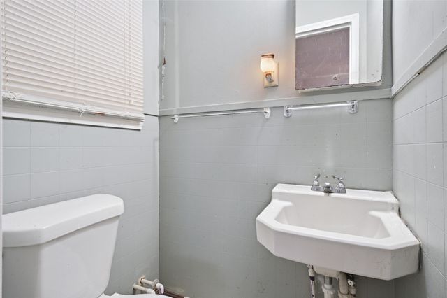 1503 W 10th Street, Mcgregor, TX 76657