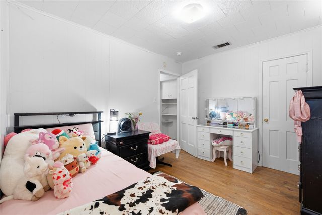 1503 W 10th Street, Mcgregor, TX 76657