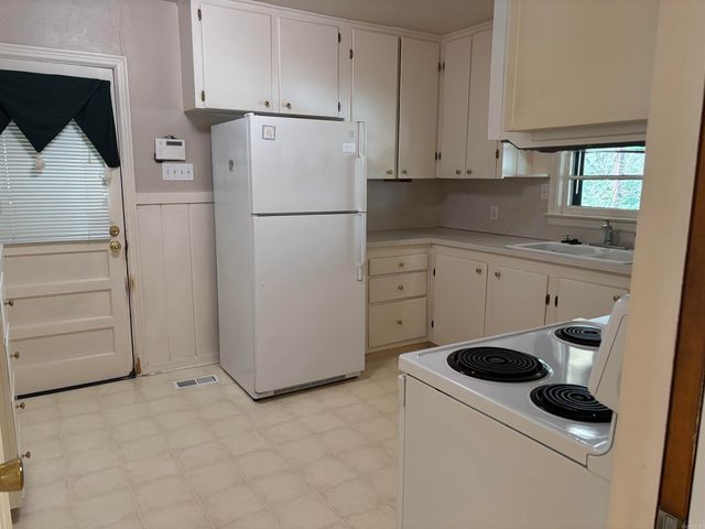 2816 Crouchwood Road, Little Rock, AR 72207