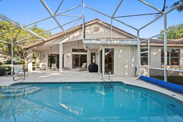 180 Egret Circle, Greenacres, FL 33413