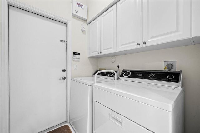 180 Egret Circle, Greenacres, FL 33413