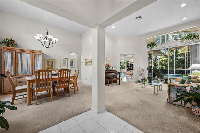 180 Egret Circle, Greenacres, FL 33413